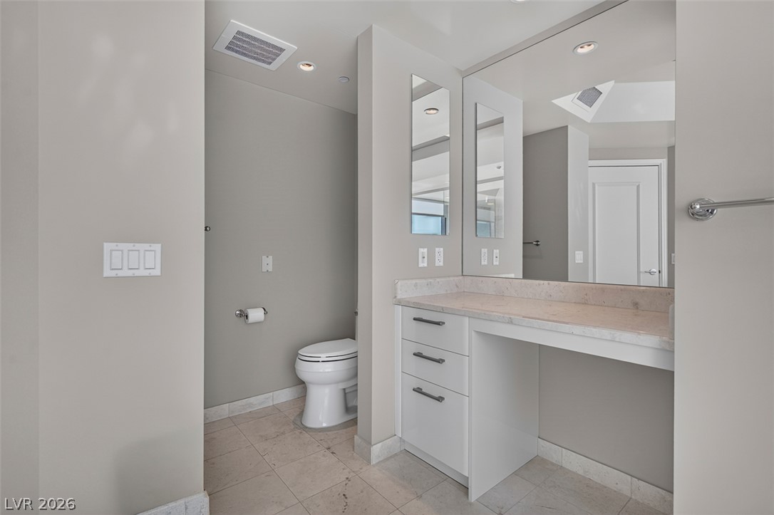 Photo 24 of 47, 222 Karen Avenue #2608