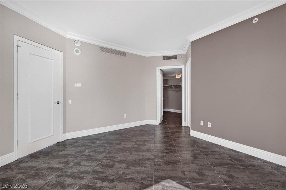 Photo 12 of 47, 222 Karen Avenue #2608