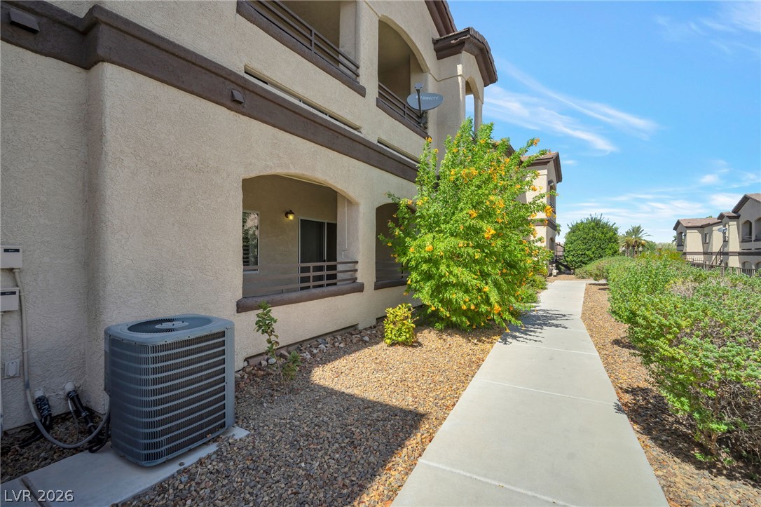 Photo 24 of 25, 2291 W Horizon Ridge Parkway #2108