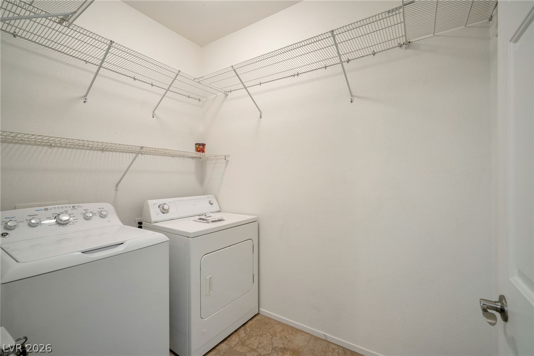 Photo 17 of 25, 2291 W Horizon Ridge Parkway #2108