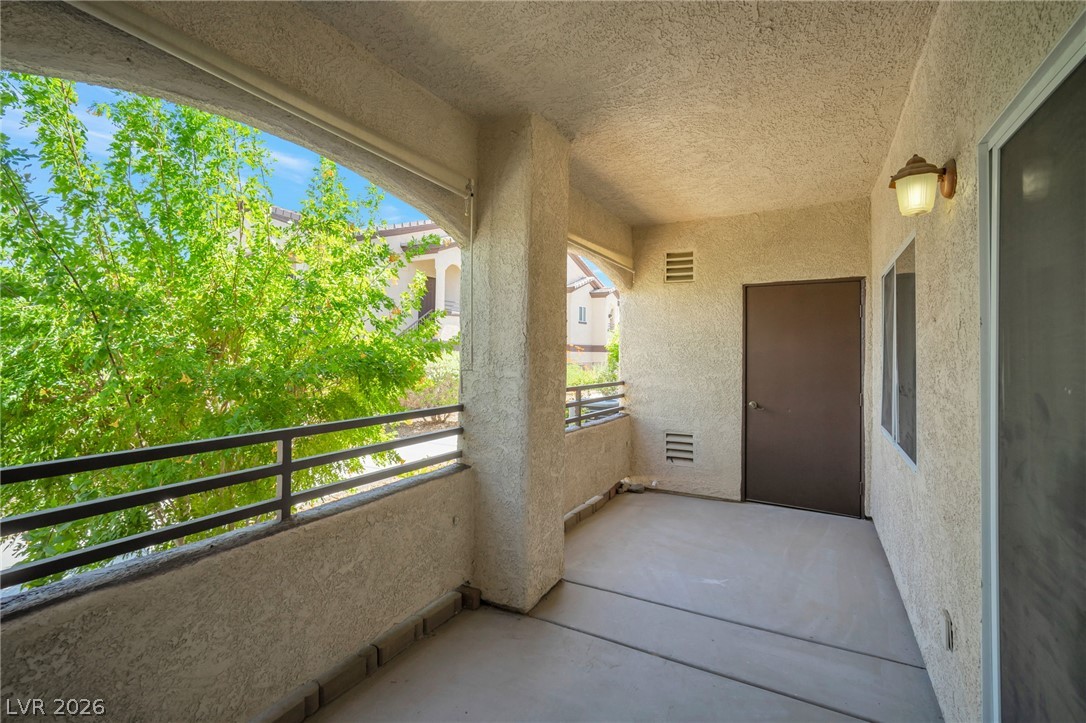 Photo 20 of 25, 2291 W Horizon Ridge Parkway #2108