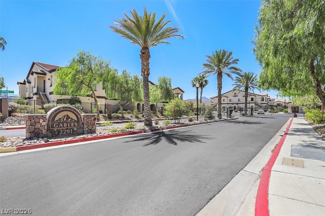 2291 W Horizon Ridge Parkway #2108, Henderson 89052