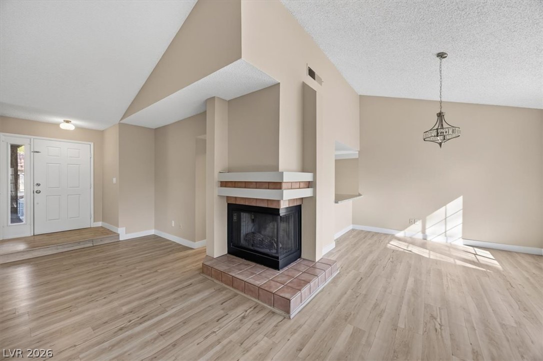 Photo 8 of 48, 3237 La Mancha Way