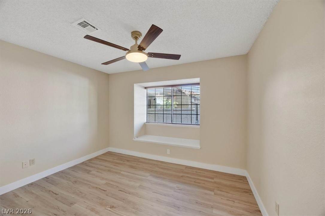 Photo 31 of 48, 3237 La Mancha Way
