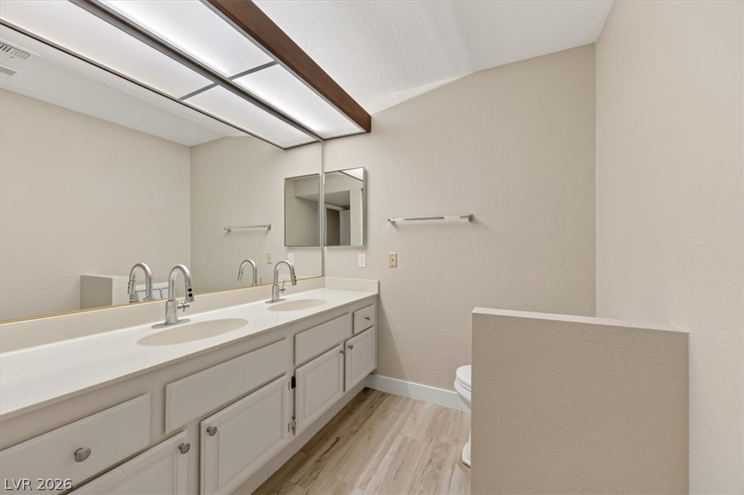 Photo 34 of 48, 3237 La Mancha Way