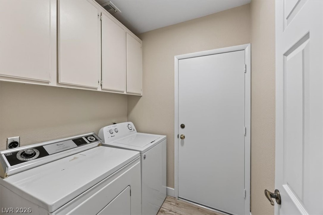 Photo 35 of 48, 3237 La Mancha Way