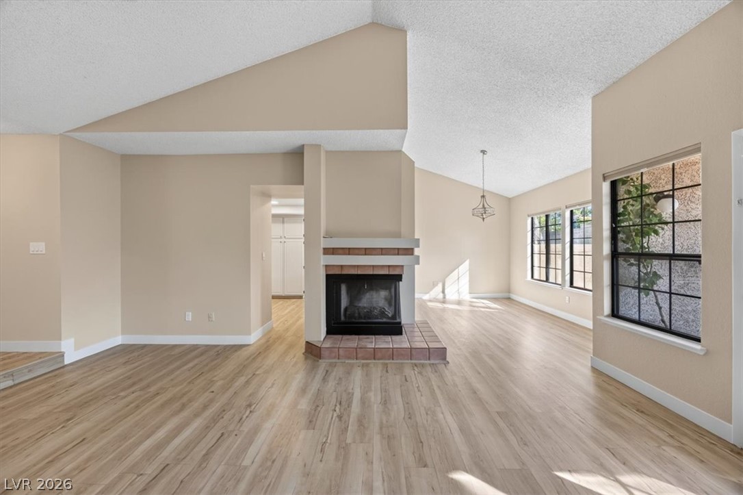 Photo 9 of 48, 3237 La Mancha Way