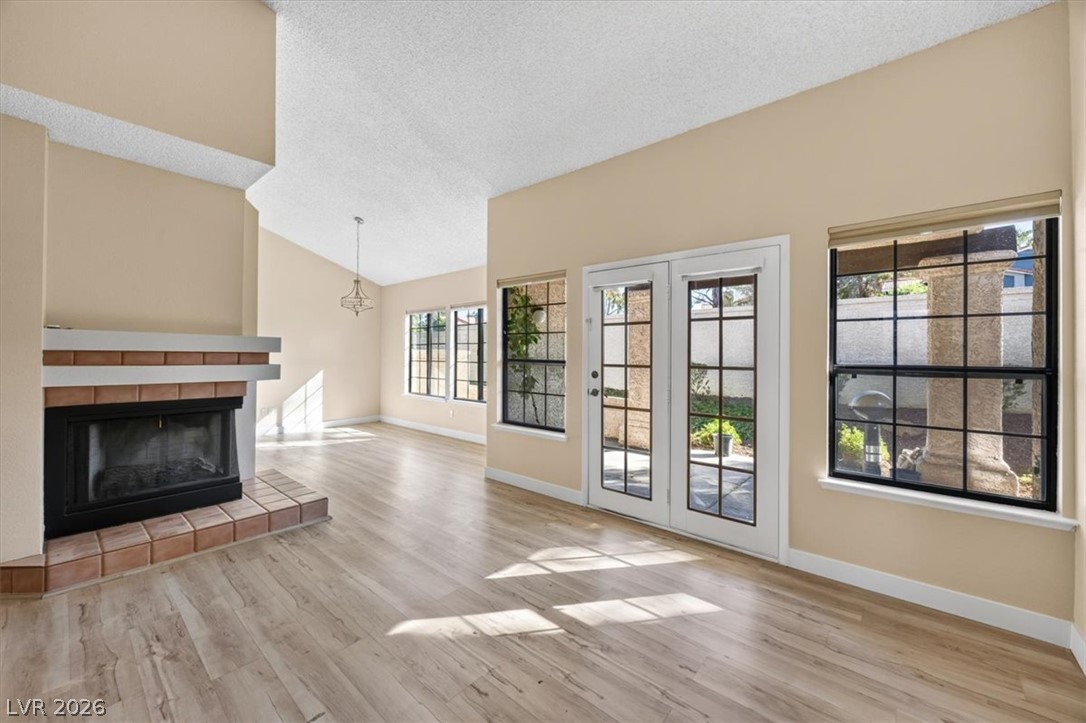 Photo 7 of 48, 3237 La Mancha Way