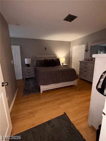 Photo 6 of 18, 1600 N Torrey Pines Drive #101