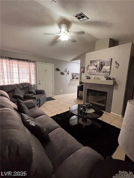 Photo 10 of 18, 1600 N Torrey Pines Drive #101
