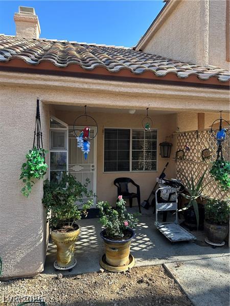 Photo 14 of 18, 1600 N Torrey Pines Drive #101