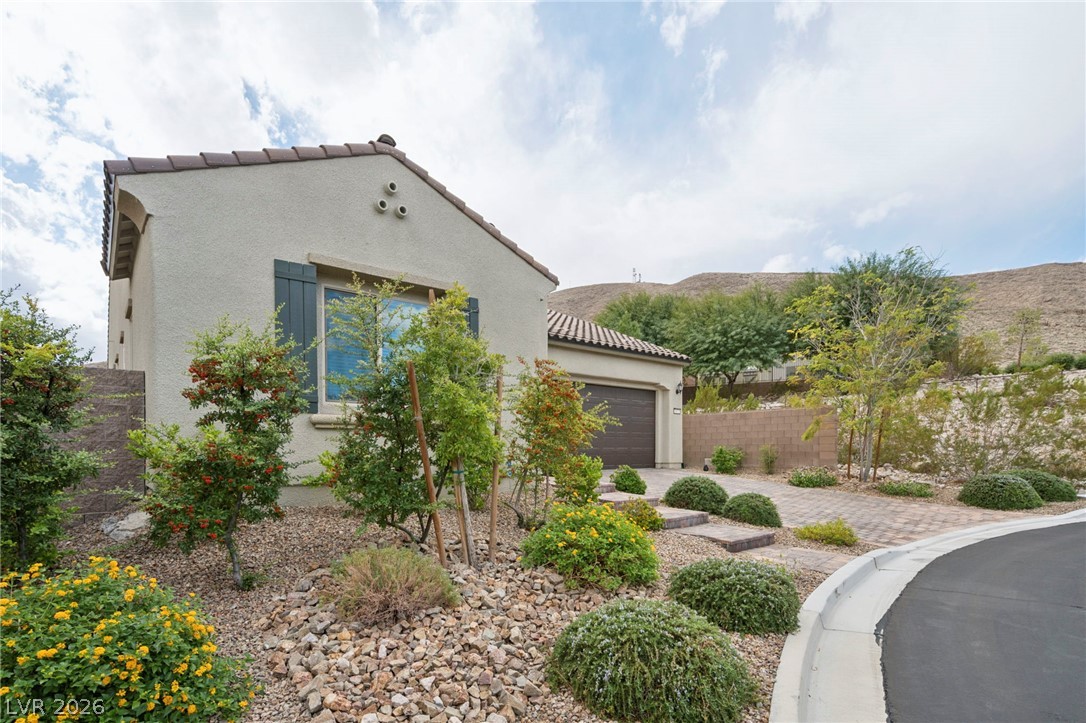 Photo 3 of 3471 Molinos Drive