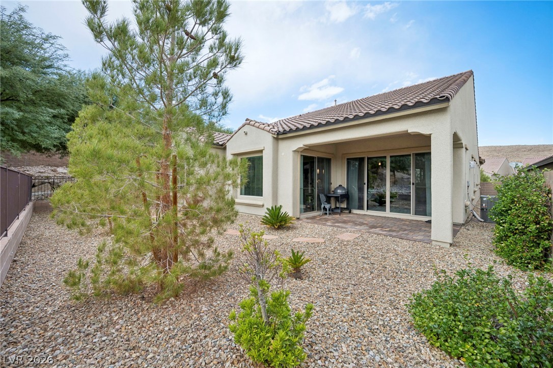 Photo 7 of 71, 3471 Molinos Drive