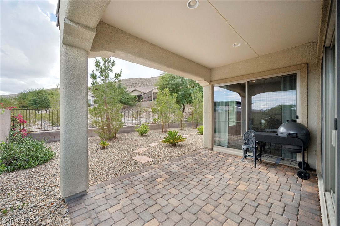 Photo 8 of 71, 3471 Molinos Drive