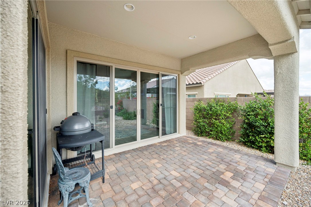 Photo 9 of 71, 3471 Molinos Drive
