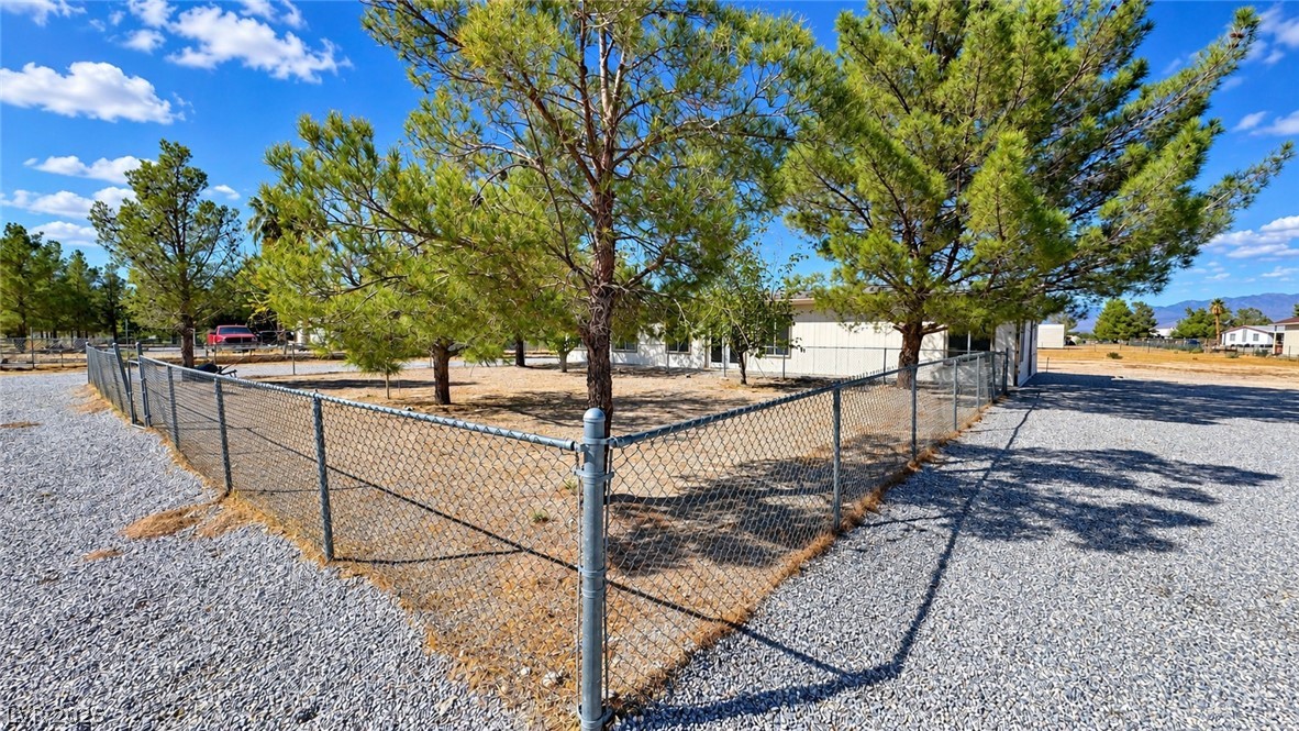 3660 E Paiute Boulevard, Pahrump