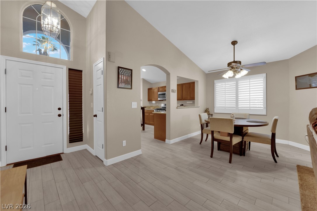 Photo 4 of 7412 Summer Crest Lane