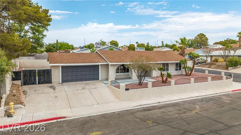 Photo 2 of 1402 Esther Drive