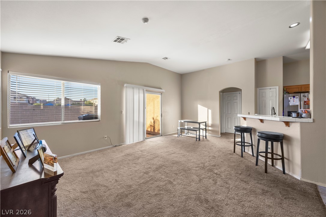Photo 6 of 21, 9011 Edgeworth Place