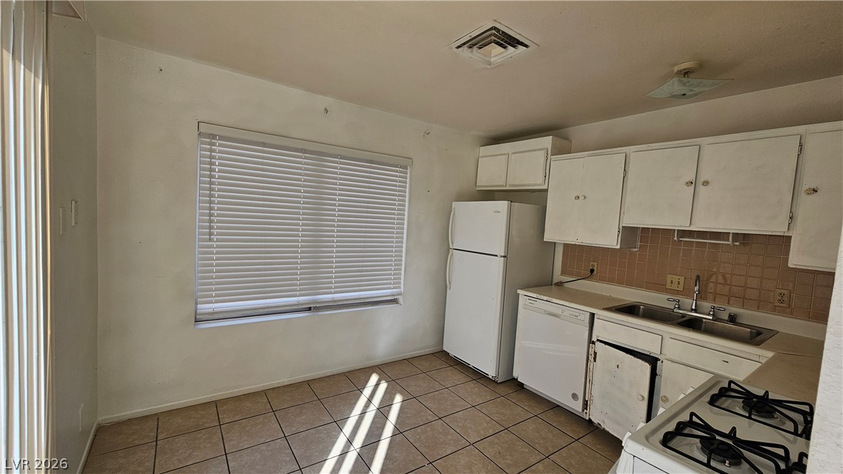 Photo 6 of 17, 7006 Royal Meadow Place