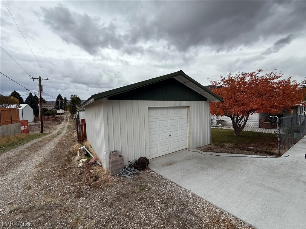 Photo 11 of 13, 890 Park Avenue