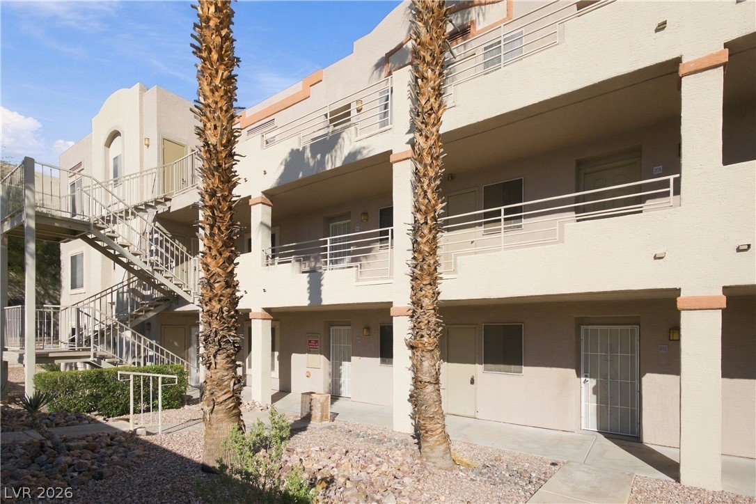 2036 Mesquite Lane #203, Laughlin