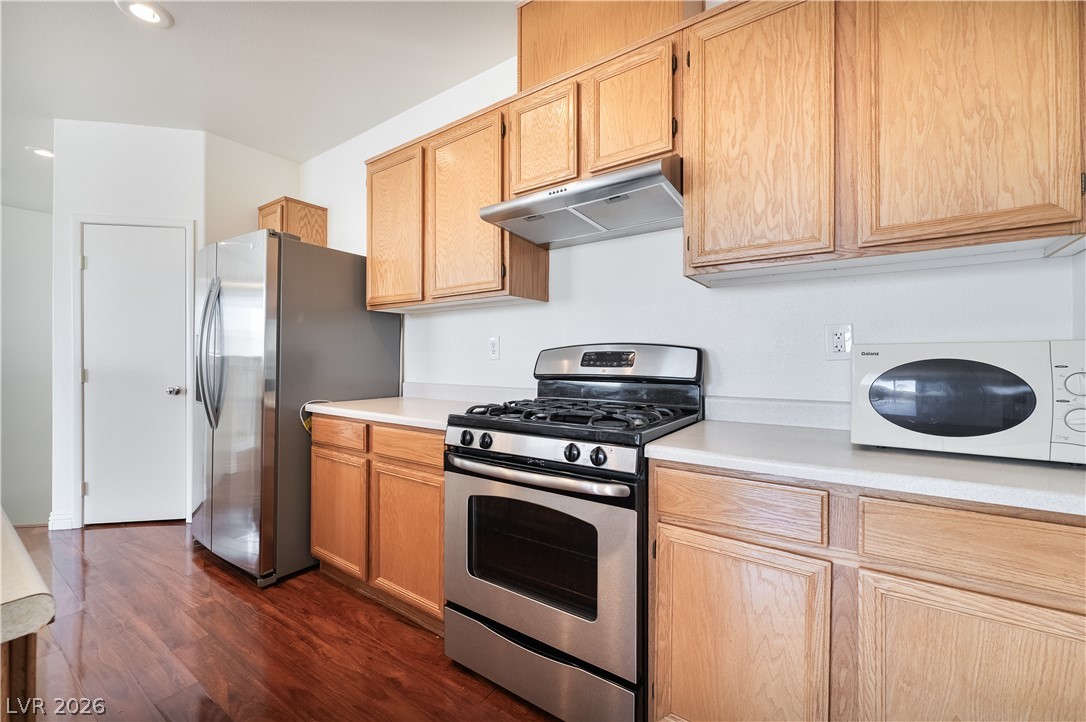 Photo 13 of 31, 6255 W Arby Avenue #202