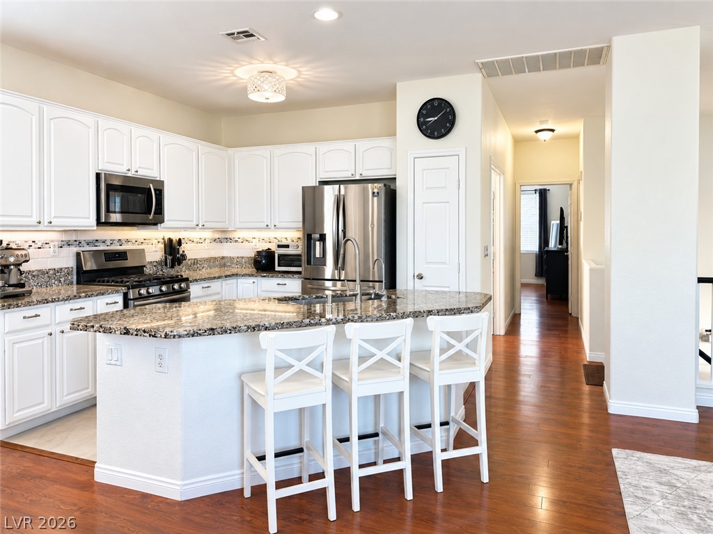 Photo 10 of 24, 7026 Salt Marsh Court
