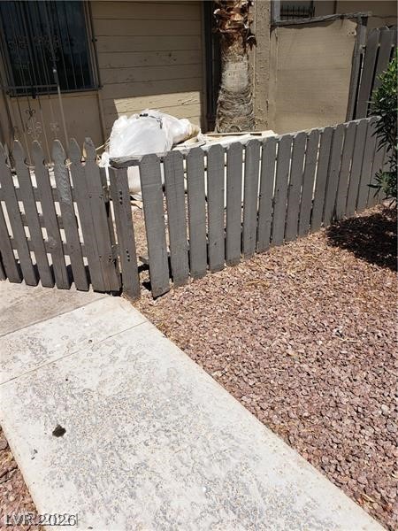 Photo 5 of 4231 White Sands Avenue