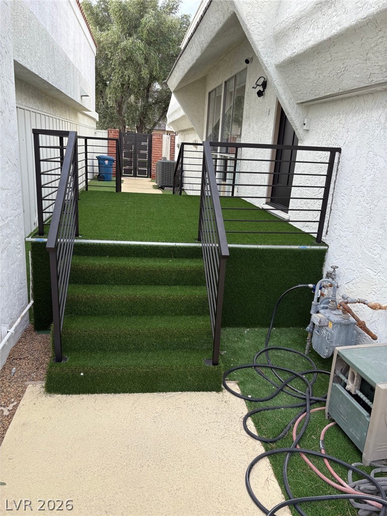 Photo 14 of 56, 940 Vegas Valley Drive