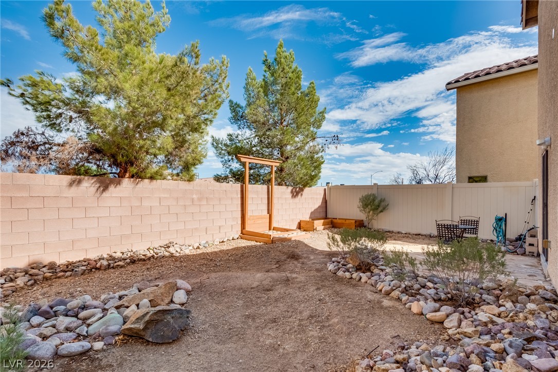 Photo 6 of 35, 5280 Judkins Drive