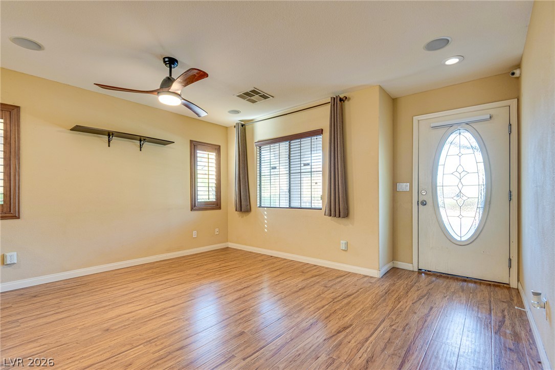 Photo 9 of 35, 5280 Judkins Drive