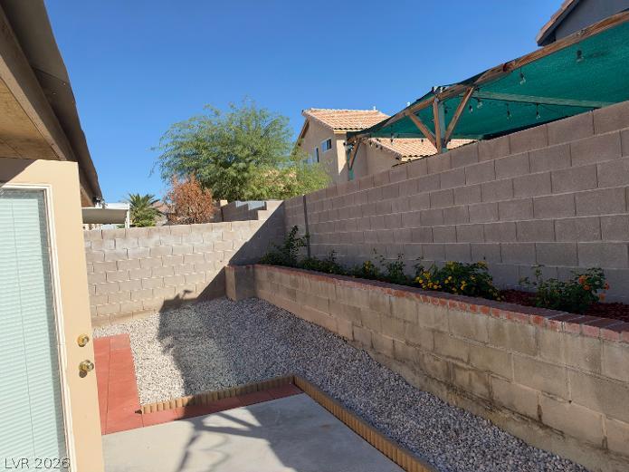 Photo 3 of 6441 Mountain Mesa Avenue
