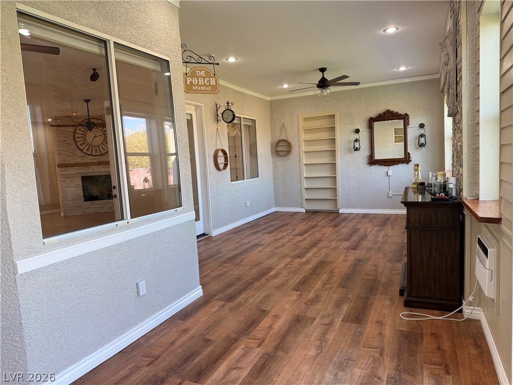 Photo 13 of 47, 3721 S Margarita Avenue