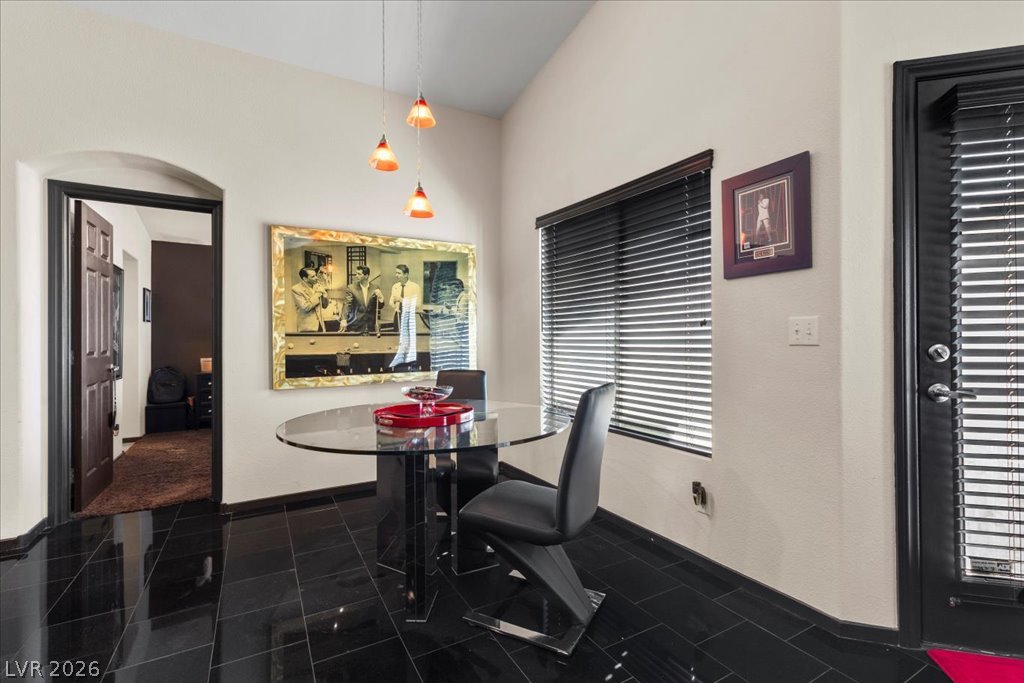 Photo 8 of 30, 6252 Ordaz Avenue #101