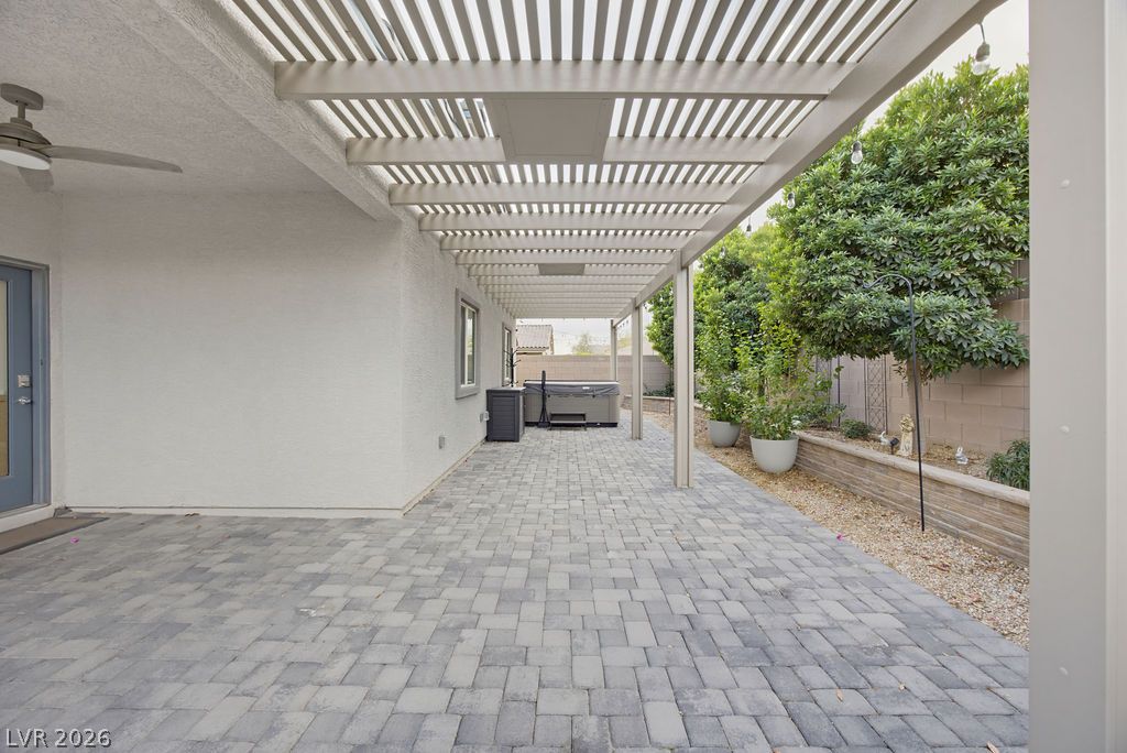 Photo 15 of 65, 7929 Mazarine Street