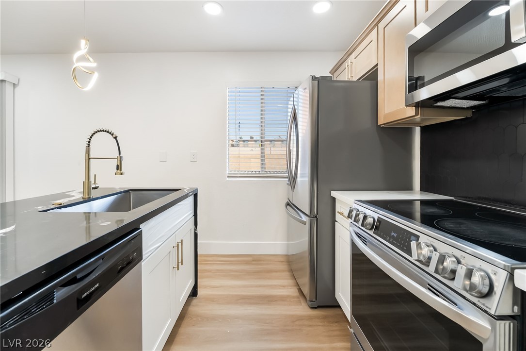 Photo 21 of 44, 5332 River Glen Drive #400