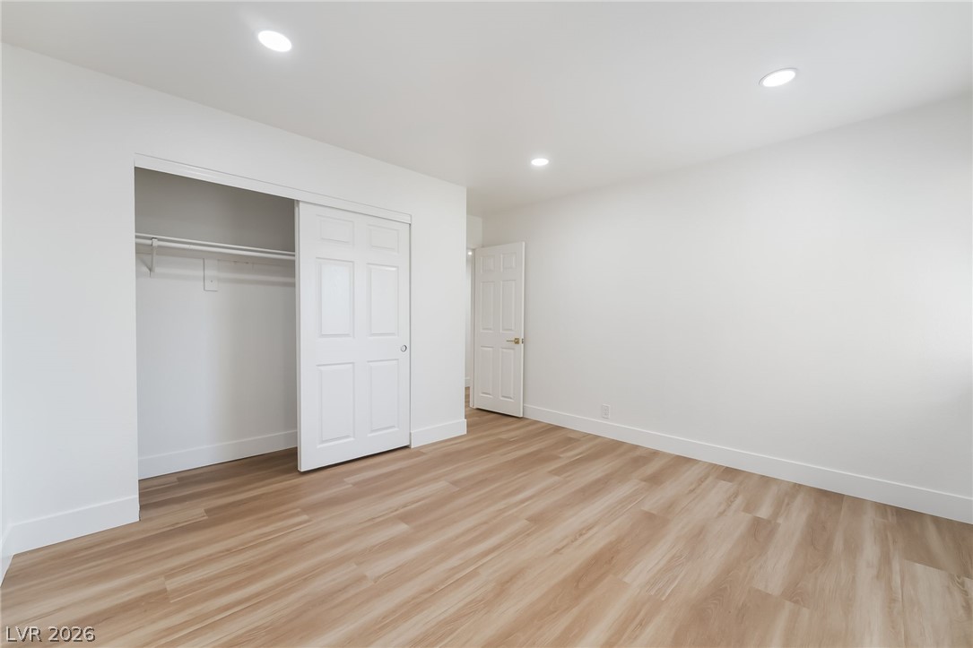 Photo 24 of 44, 5332 River Glen Drive #400