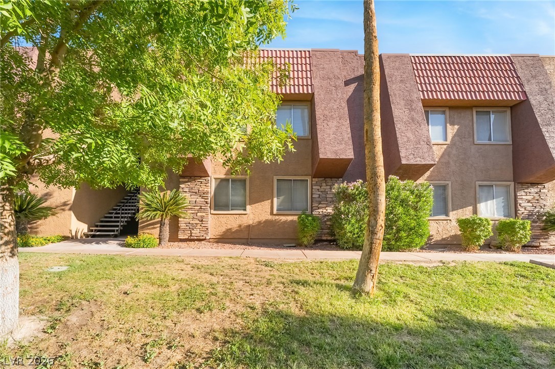 Photo 30 of 44, 5332 River Glen Drive #400