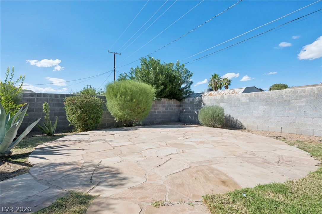 Photo 36 of 52, 1431 Griffith Avenue