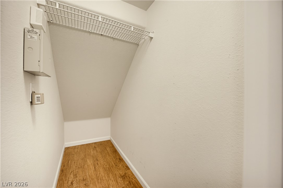 Photo 13 of 40, 3921 Pepper Thorn Avenue #2