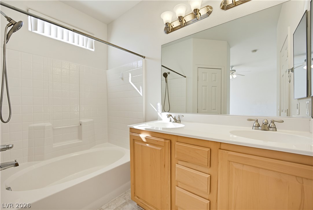 Photo 24 of 40, 3921 Pepper Thorn Avenue #2