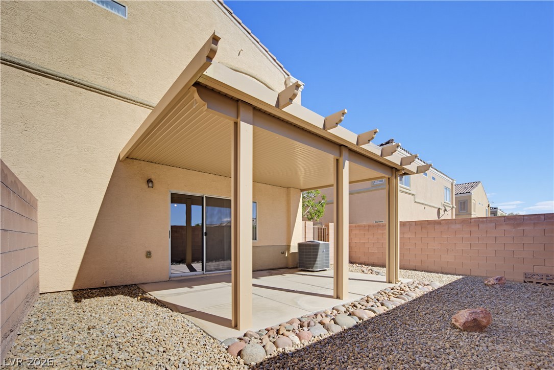 Photo 27 of 40, 3921 Pepper Thorn Avenue #2