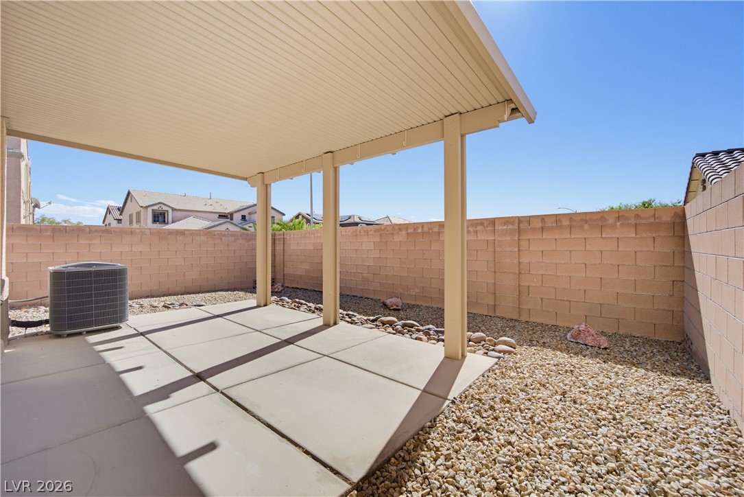Photo 29 of 40, 3921 Pepper Thorn Avenue #2