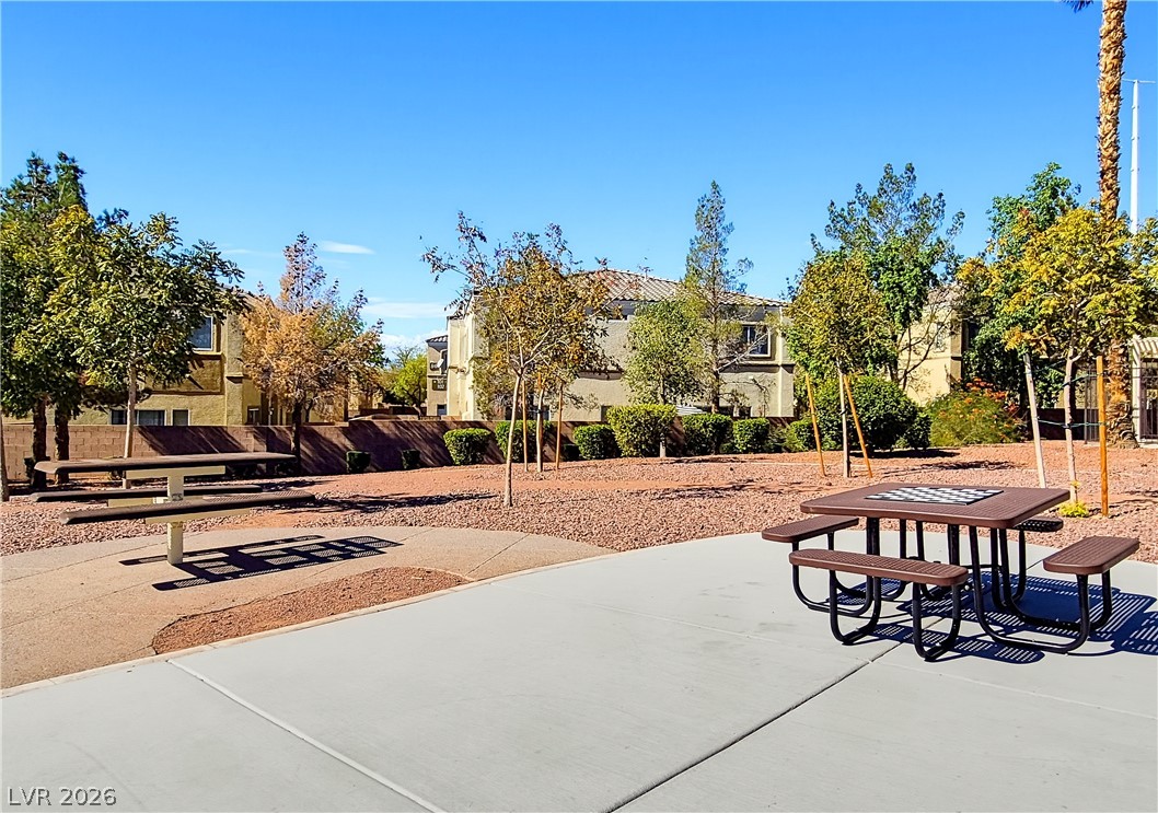 Photo 35 of 40, 3921 Pepper Thorn Avenue #2