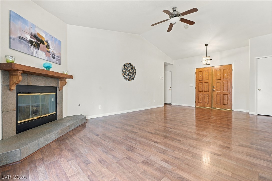 Photo 8 of 33, 4935 Crystal Breeze Lane