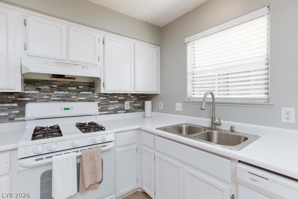Photo 11 of 36, 8009 Draco Circle #101