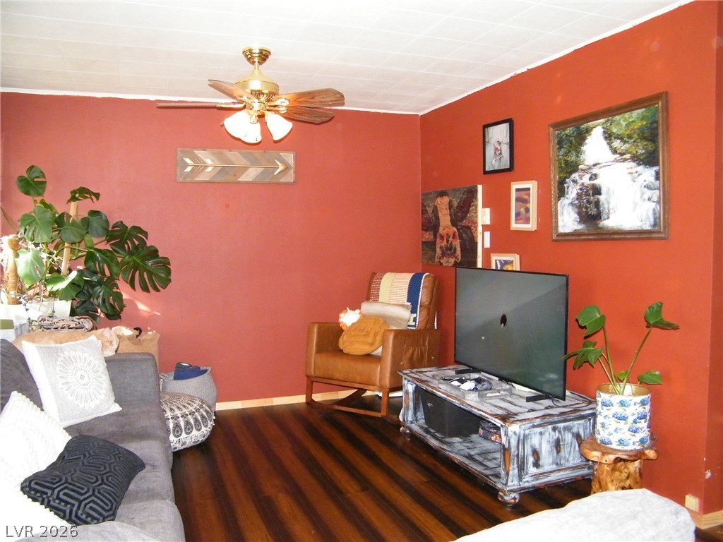 Photo 2 of 8 Connors Court