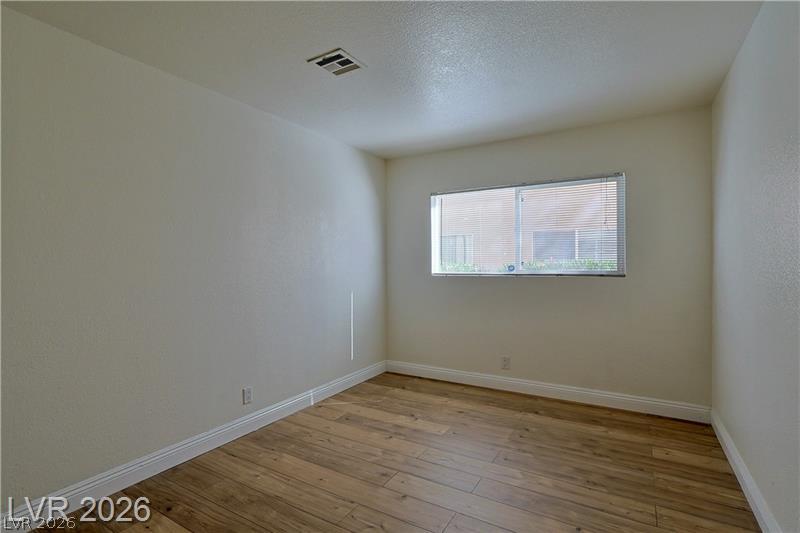 Photo 15 of 20, 1856 N Decatur Boulevard #101