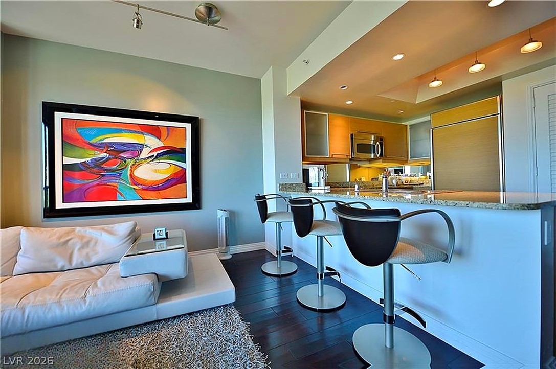 Photo 6 of 16, 322 Karen Avenue #1204